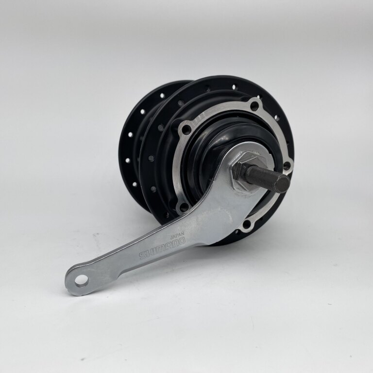 Achternaaf / 135 MM / Vaste as 187 MM / Terugtraprem en schijfrem (5 bout) / 32GTS / Shimano / Nexus Inter 8 SG-C6000-8CD / 8S / Zwart / City
