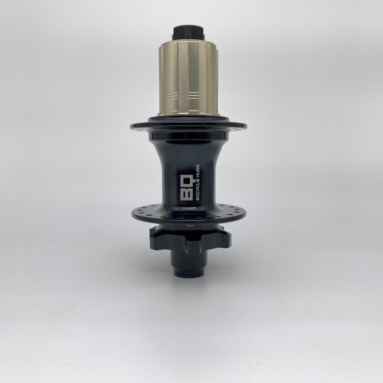 Moyeu arrière / 142 MM / Axe traversant Ø 12 MM / Disque (6 boulons) / 36GTS / BQ / BQ-RH30004 / Corps HG 36,85 MM / Noir / VTT - Tour