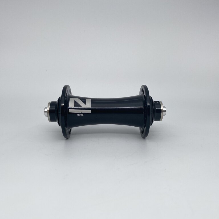 Front hub / 100 MM / Drop axle / Rim brake / 36GTS / Novatec  / UNI / Black / Race