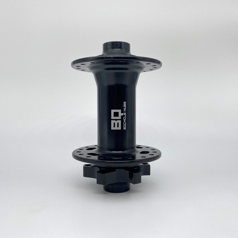 Voornaaf / 110 MM / Steekas Ø 15 MM / Disc (6 bout) / 36GTS / BQ / BQ-FH30503 / Zwart / E-Bike