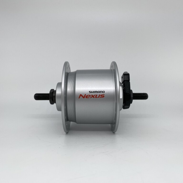 Vorderradnabe / 100 MM / Feste Welle 140 MM / Felgenbremse / 36GTS / Shimano / DH-C3000-3N-NT 6V-3.0W Dynamo / Silber / City