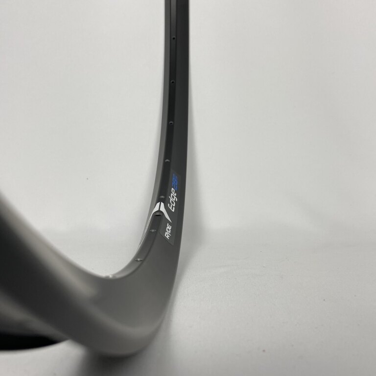 Felge / 622X28C / 28GTS / Doppelwandig / No eyelets / Rigida - Ryde / Edge 28mm / Schwarz