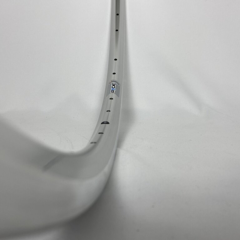 Felge / 622X19C / 36GTS / Doppelwandig / No eyelets / Rigida - Ryde / XR19 18*2 / Silber / Bremsfläche
