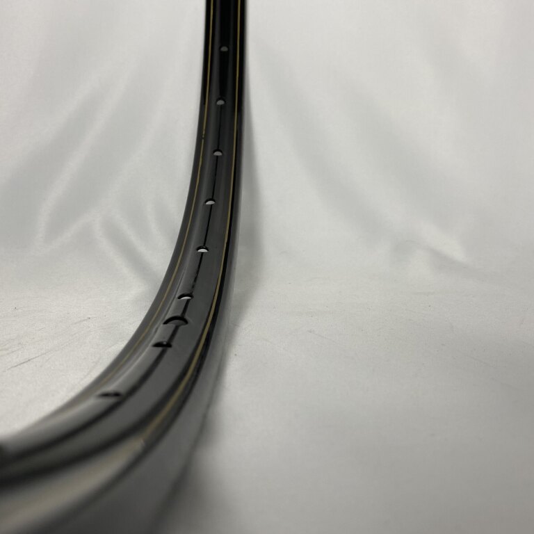 Rim / 622X22C / 36GTS / Single Wall / No eyelets / Others / ST32 / Black with gold stripe