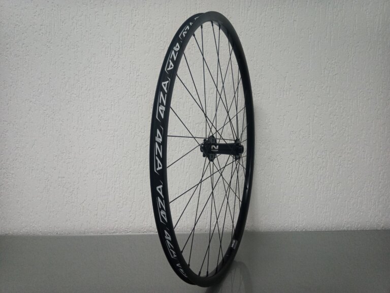 Voorwiel / 622X21C / Rigida - Ryde / Andra 321 / Zwart / Novatec / D791SB-B15 /  / 110 MM / Disc (6 bout) / MTB