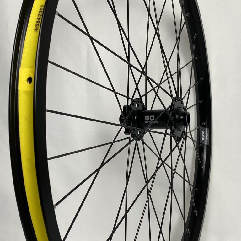 Roue avant / 584X25C / Rigida - Ryde / Andra 40 / Noir / BQ / BQ-FH30504 / / 100 MM / Disque (6 boulons) / E-Bike
