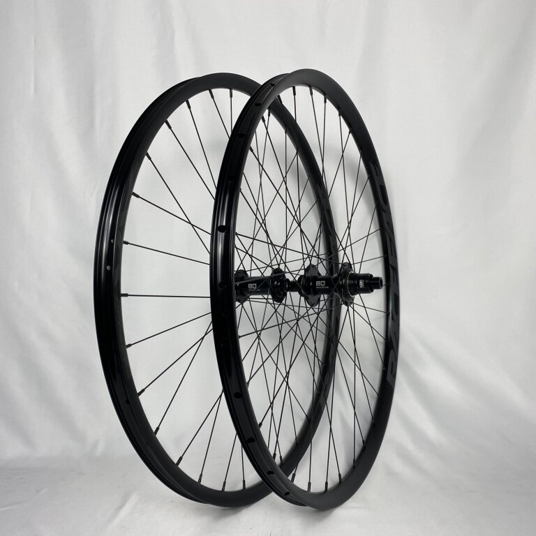 Wielset / 622X25C / Race Face / AR Offset 25 / Zwart / BQ / BQ-RH30019 / SRAM XD(R) 11S/12S / 148 MM / Disc (Centerlock) / MTB