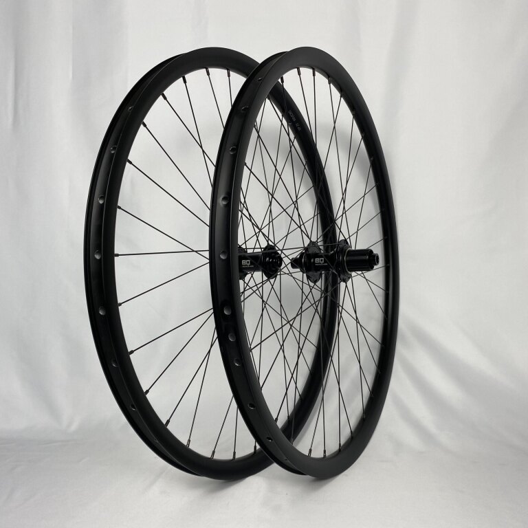 Paire de roues / 622X25C / Rigida - Ryde / DP25 / Noir / BQ / BQ-RH30016 / Corps HG 36,85 MM / 142 MM / Disque (Centerlock) / Gravel