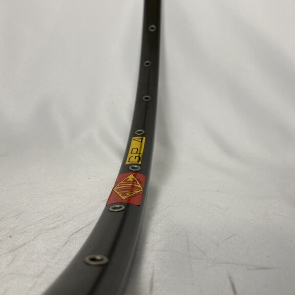 GEBRAUCHT / Felge / 622X14 SCHLAUCHFELGE / 36GTS / Doppelwandig / Double eyelets / Mavic / GP 4 / Grau / Bremsfläche 