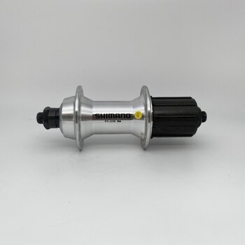 Hinterradnabe / 130 MM / Fallachse / Felgenbremse / 32GTS / Shimano / FH-2200 / HG Body 35 MM  / Silber / Race