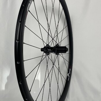 Rear wheel / 622X18C / Rigida - Ryde / DP18 Speed ​​Disc / Black / BQ / BQ-RH30002 / HG Body 36,85 MM / 142 MM / Disc (Centerlock) / Race